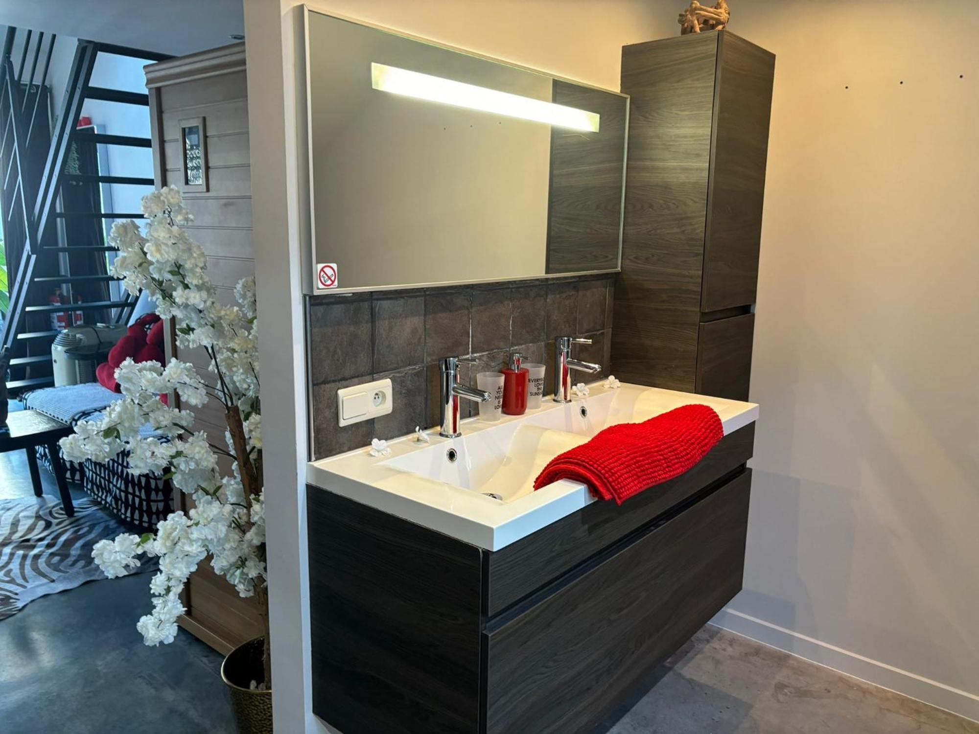 Апартаменти Wellness Loft With Sauna, Jacuzzi, Roof Terrace & Amazing View Антверпен Екстер'єр фото